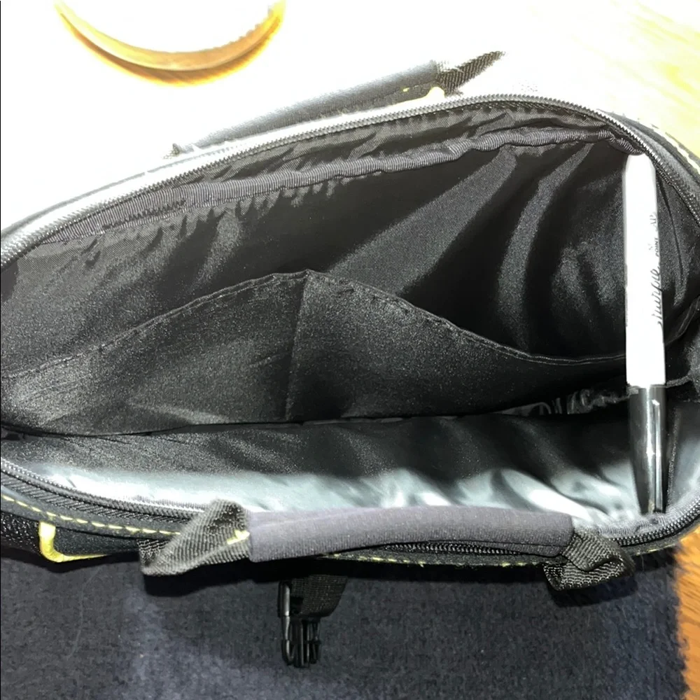 Targus Black and Yellow Laptop Bag with Durable Design - Picture 2 of 7